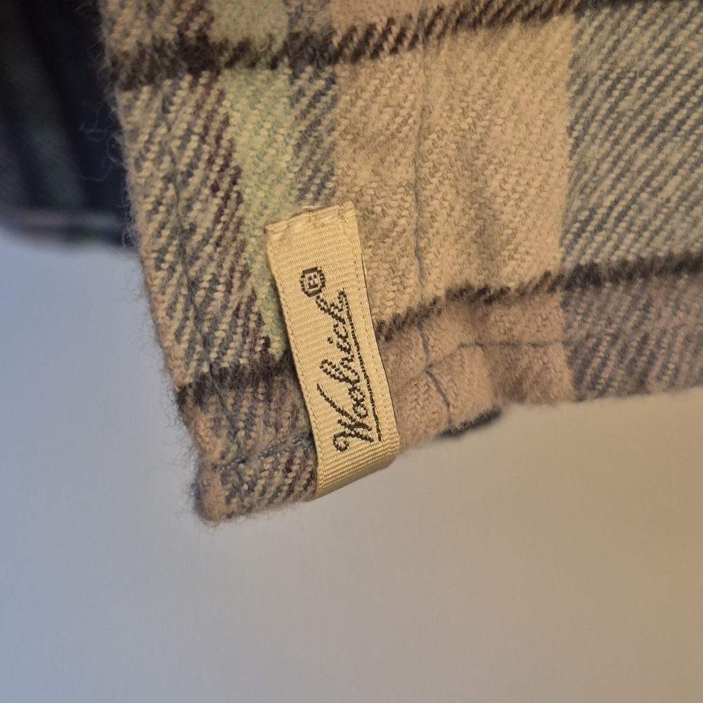NWT Woolrich Pemberton Plaid Flannel Shirt - Women's Size Medium Gray Pink - Picture 7 of 9